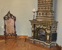 zdjęcie pieca w sali myśliwskiej