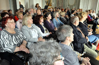 studenci Będzińskiego Uniwersytetu Trzeciego Wieku podczas wykładu