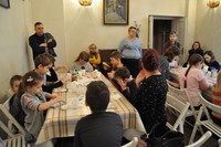 uczestnicy dni rodzinnych na warsztatach