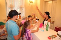 dzieci na zajęciach