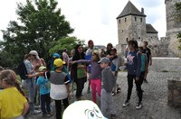 DZIECI NA WAKACYJNYCH WARSZTATACH MUZEALNYCH